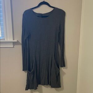 Elegant Gray Long Sleeve Dress